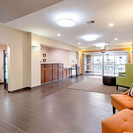 Comfort Inn & Suites And Suites Fredericksburg Luaran gambar