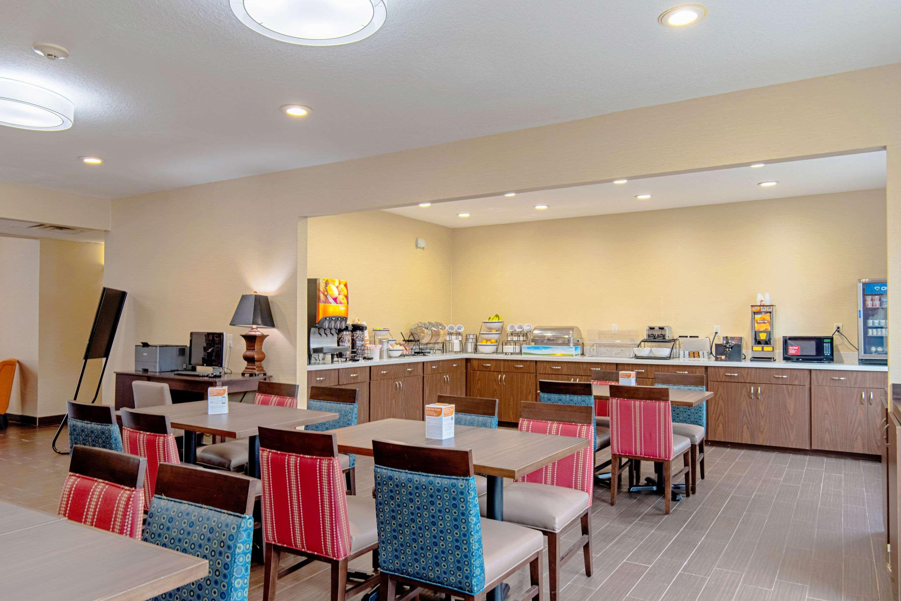 Comfort Inn & Suites And Suites Fredericksburg Luaran gambar